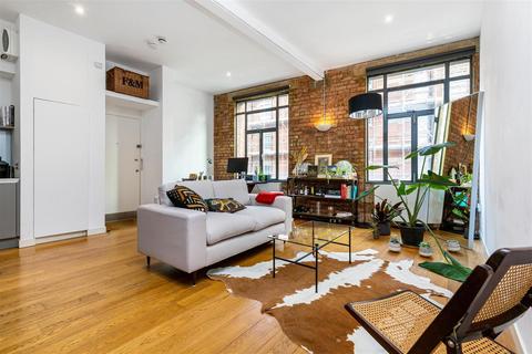 Minerva Street, London, E2 1 bed apartment for sale