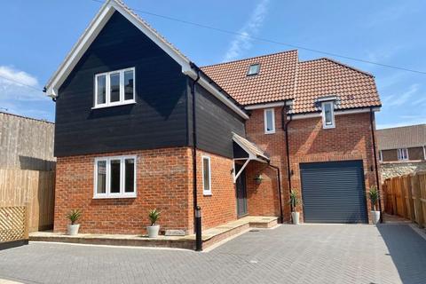 Green Lane, Warminster 3 bed detached house for sale