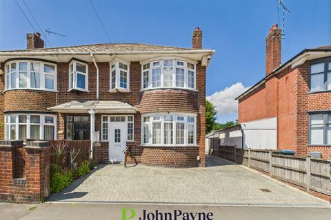 Stennels Close, Keresley, Coventry, CV6 3 bed semi