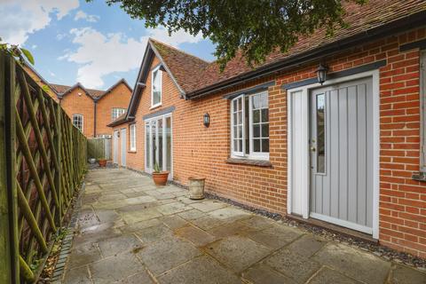 Old Church Lane, Thundridge, SG12 2 bed bungalow for sale