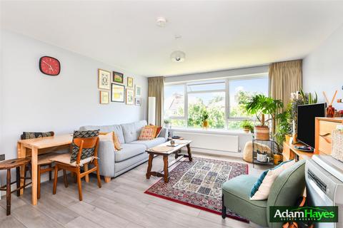116 Friern Park, London N12 2 bed apartment for sale