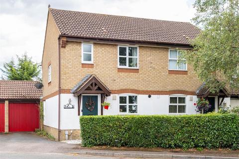 Partridge Piece, Cranfield, Bedford 3 bed semi