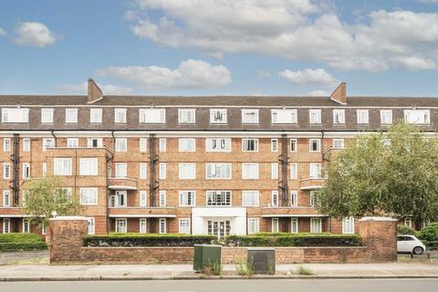 Watchfield Court, London W4 1 bed flat for sale