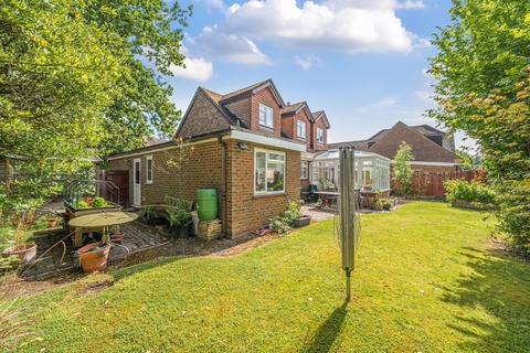 Heath Mill Lane, Pirbright, GU3 3 bed bungalow for sale