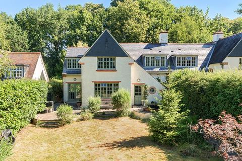 Salt Lane, Hydestile, Godalming, GU8 3 bed semi
