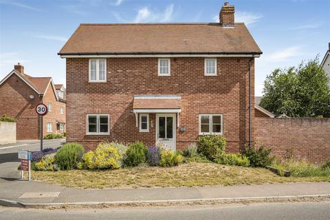 Eldridge Close, Clavering CB11 3 bed link detached house for sale