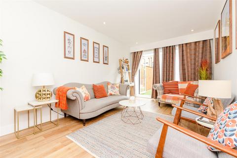 Sandy Road, Erith, Kent 3 bed townhouse for sale