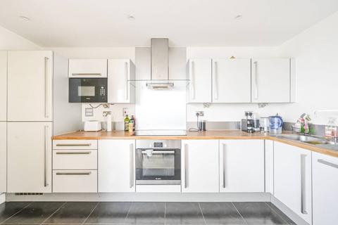 Elektron Tower, Canary Wharf, London... 2 bed flat for sale