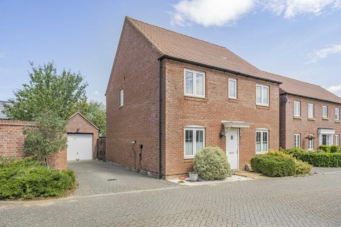 Kempton Close, Bicester, OX26 4 bed detached house for sale