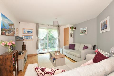 Olympia Way, Whitstable CT5 2 bed ground floor flat for sale