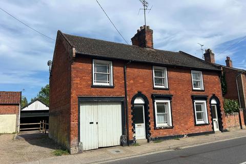 Station Road, Framlingham... 6 bed semi