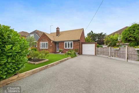 Acacia Drive, Maldon 2 bed detached bungalow for sale