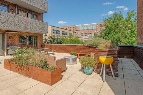 Fife Road, London E16 3 bed maisonette for sale