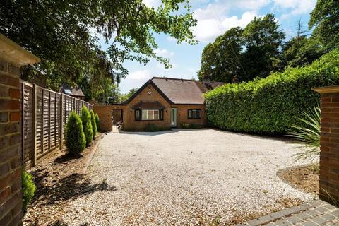 Amersham,  Buckinghamshire,  HP7 3 bed semi
