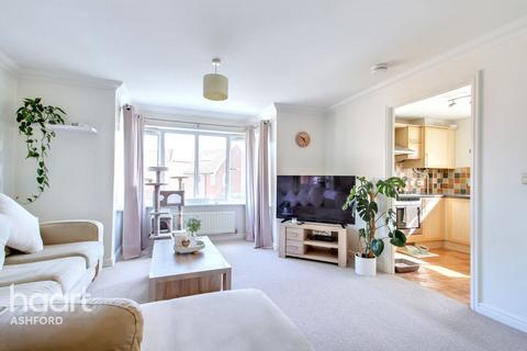 Brisley Close, Ashford 2 bed apartment for sale