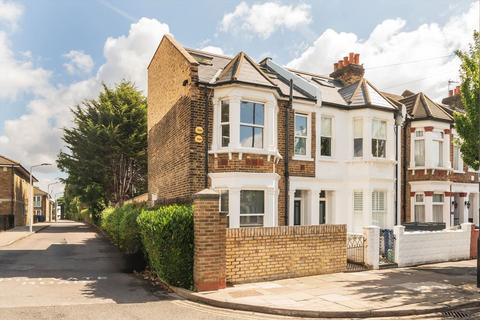 Kingswood Road, London W4 3 bed flat for sale