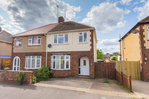 Hayden Avenue, Wellingborough NN9 4 bed semi