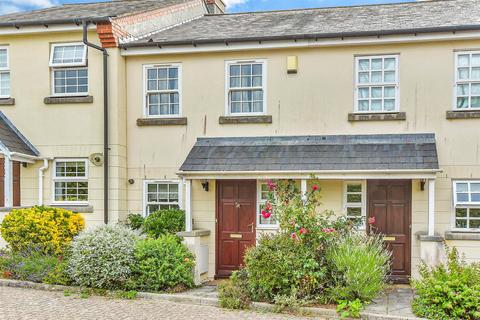 King George Gardens, Chichester PO19 2 bed terraced house for sale