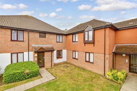 Chelsea Gardens, Sutton SM3 1 bed ground floor flat for sale