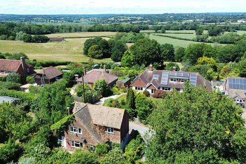 Beacon Lane, Northiam 2 bed detached house for sale
