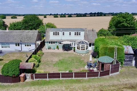 Tye Green, Good Easter, Chelmsford 3 bed detached house for sale