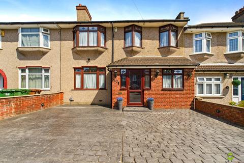 90 Preston Drive, Bexleyheath 5 bed semi