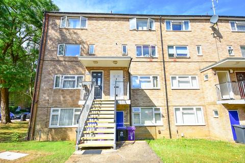 Haygarth, Knebworth 2 bed maisonette for sale