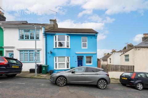 Cromwell Street, Brighton 4 bed end of terrace house for sale