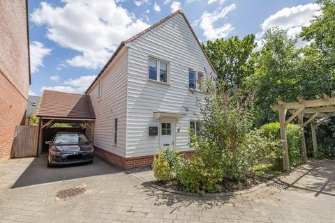 Harry Saunders Lane, Ashford, TN23 3 bed detached house for sale