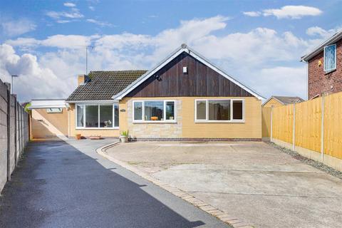 Leen Drive, Hucknall NG15 3 bed detached bungalow for sale