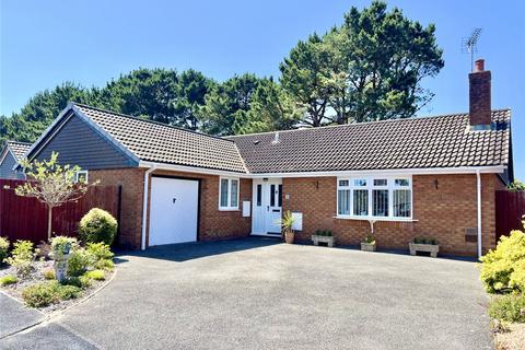 Burdock Close, Christchurch BH23 3 bed bungalow for sale