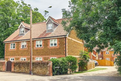 Heacham 3 bed semi