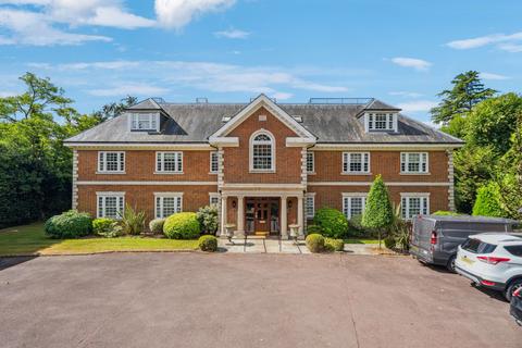 Grove Road, Beaconsfield HP9 2 bed flat for sale