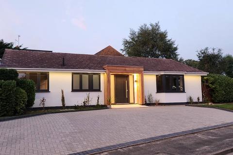Four Wents, Cobham, Surrey, KT11 3 bed bungalow for sale
