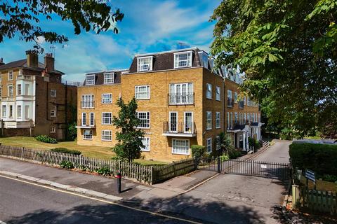 Lower Road, Harrow 2 bed apartment for sale