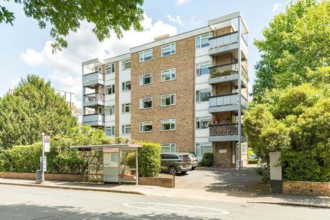 Claremont Road, Surbiton KT6 2 bed flat for sale