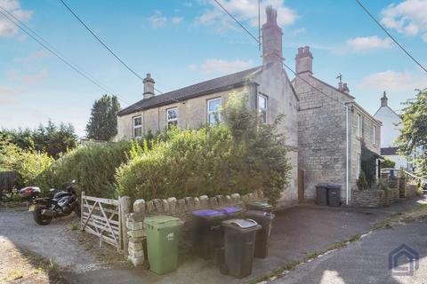 2 bedroom detached house for sale