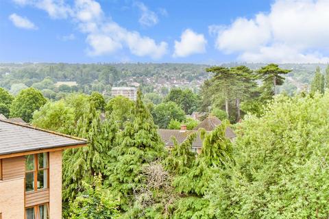 Coral Park, Maidstone, Kent 2 bed flat for sale