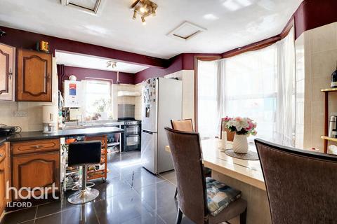 Endsleigh Gardens, Ilford 3 bed terraced house for sale
