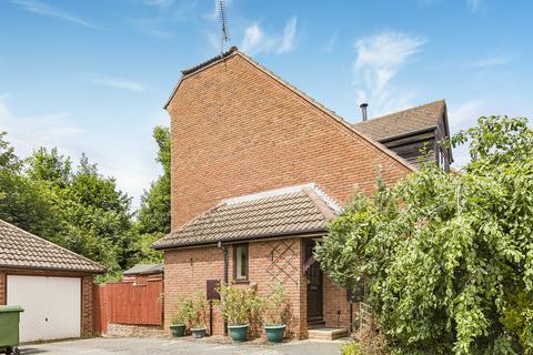 Honeymead, Welwyn, Hertfordshire, AL6 2 bed end of terrace house for sale