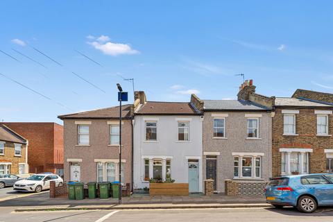 Speranza Street, London SE18 2 bed terraced house for sale
