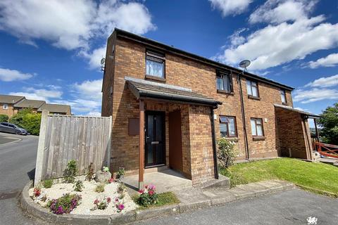 Cae Celyn, Carmarthen 3 bed semi