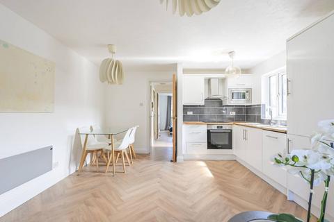 Transom Square, Isle Of Dogs, London... 1 bed flat for sale