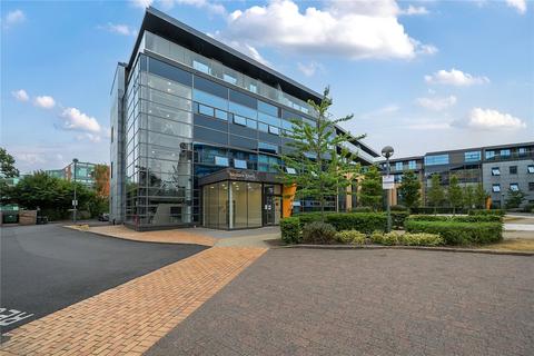 Wokingham Road, Bracknell, Berkshire 2 bed apartment for sale