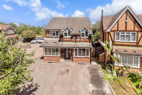 Grasslands, Smallfield RH6 4 bed detached house for sale