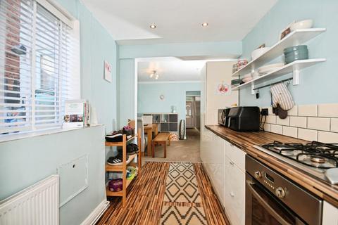 Hardwick Avenue, New Whittington... 2 bed semi