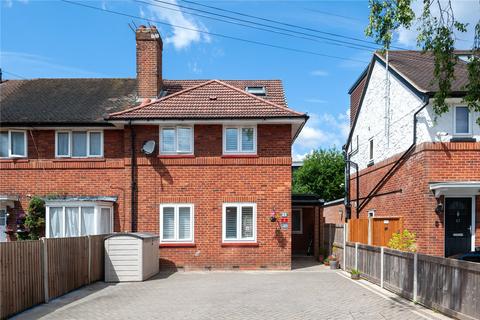 Marlow Crescent, Twickenham 4 bed end of terrace house for sale