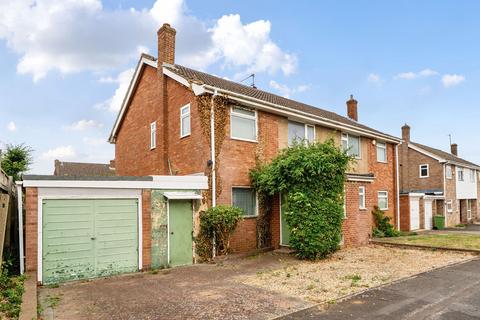 Paddocks Lane, Gloucestershire GL50 3 bed semi