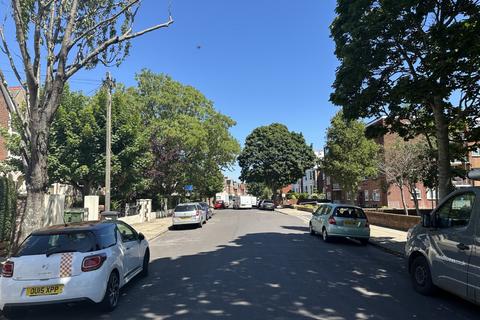 Outram Road, Hampshire PO5 1 bed apartment for sale