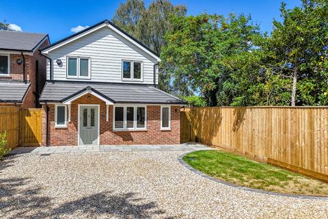Martins Hill Lane, Burton... 3 bed detached house for sale